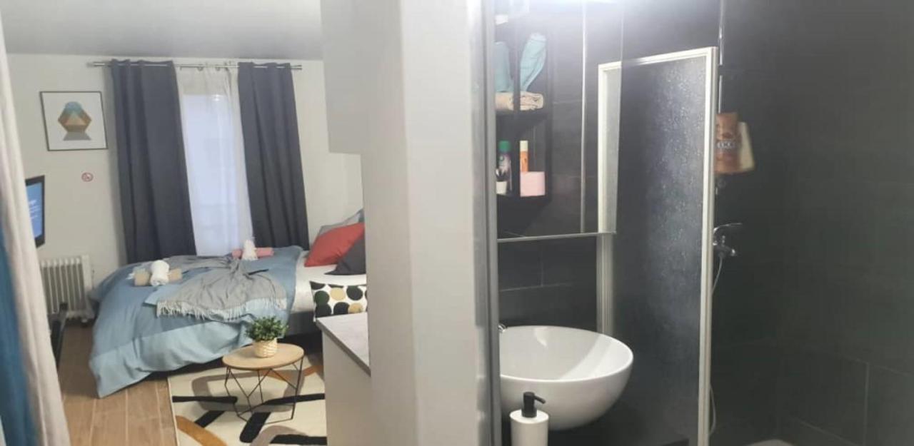 Apartment At Paris-Defense Arena Free Parking By Servallgroup Courbevoie Exterior foto
